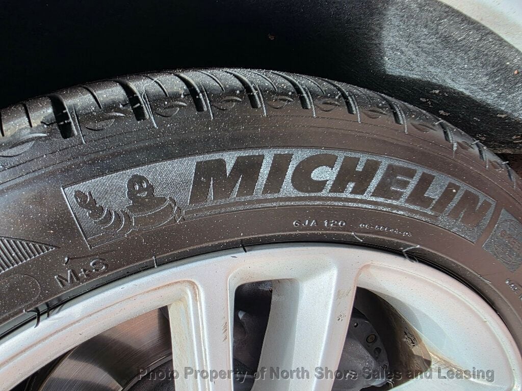 2015 Tesla Model S 4dr Sedan RWD 70 kWh Battery - 22992380 - 37