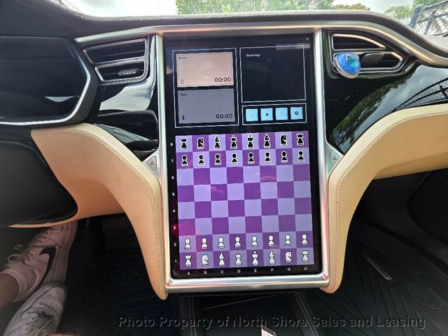 2015 Tesla Model S 4dr Sedan RWD 70 kWh Battery - 22992380 - 61