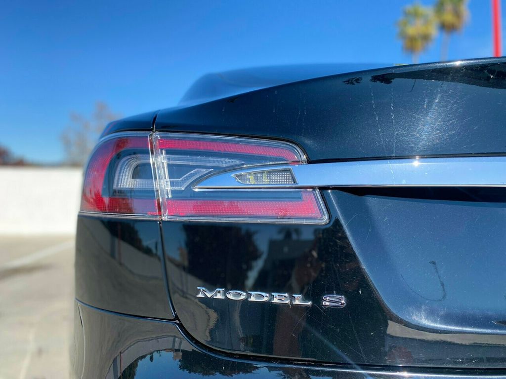 2015 Tesla Model S 4dr Sedan RWD 85 kWh Battery - 21664613 - 9