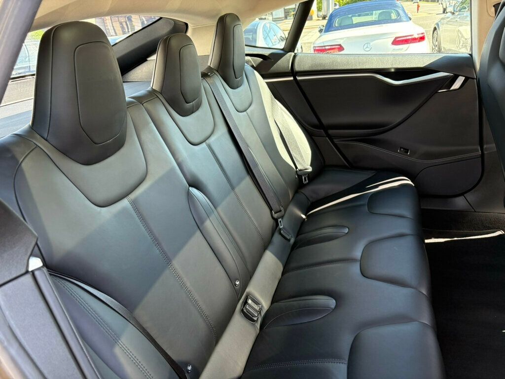 2015 Tesla Model S LocalTrade/85/HeatedLeatherSeats/360Camera/LaneKeepAssist/NAV - 22934319 - 22