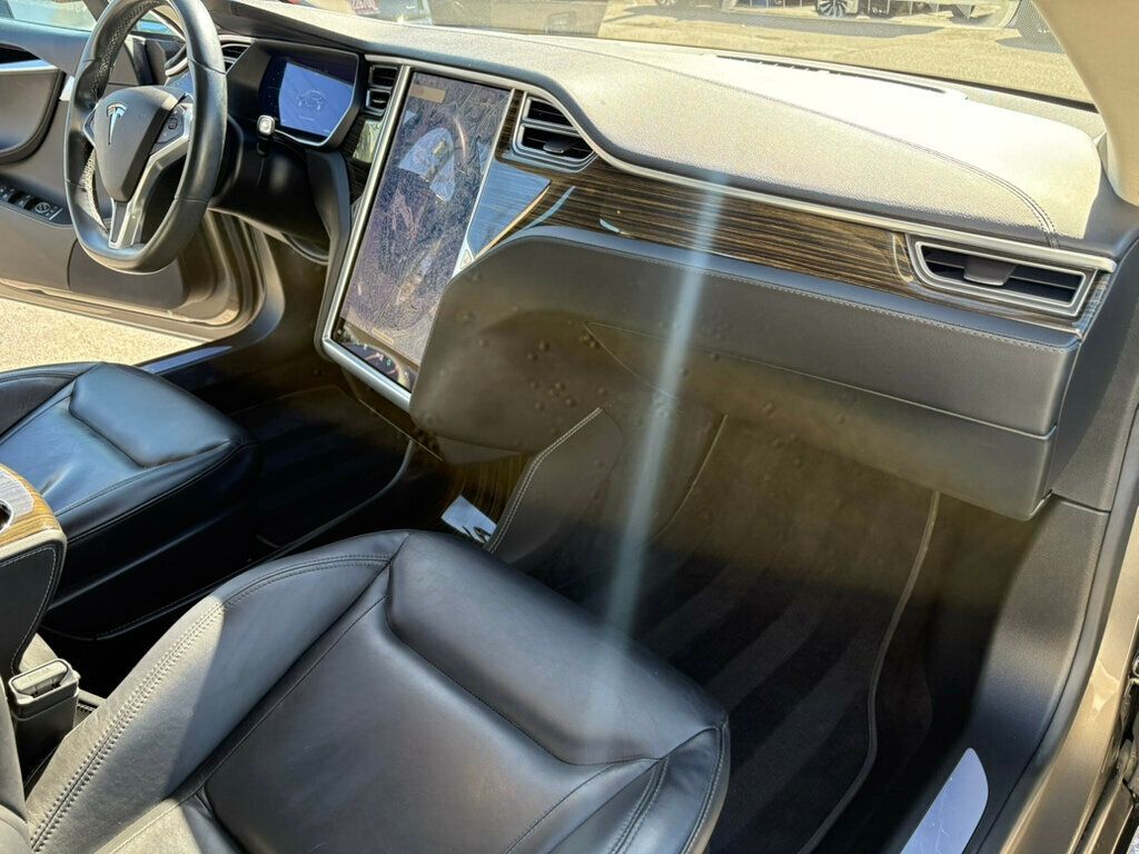 2015 Tesla Model S LocalTrade/85/HeatedLeatherSeats/360Camera/LaneKeepAssist/NAV - 22934319 - 24