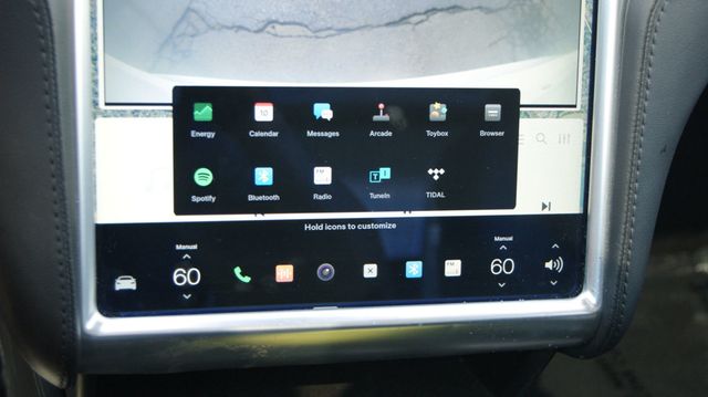 2015 Tesla Model S VERY CLEAN INSIDE AND OUT  - 22883007 - 15