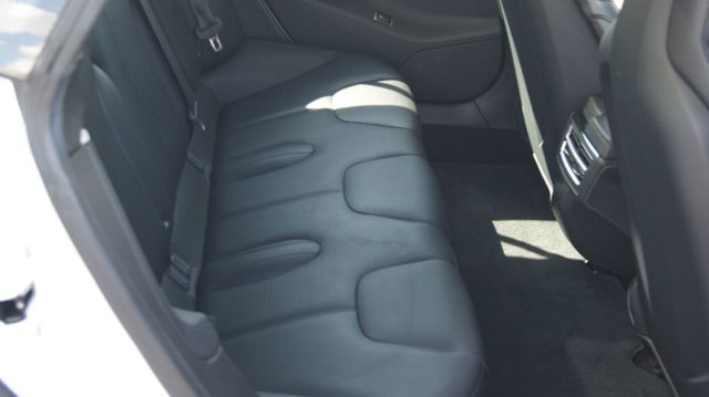 2015 Tesla Model S VERY CLEAN INSIDE AND OUT  - 22883007 - 31