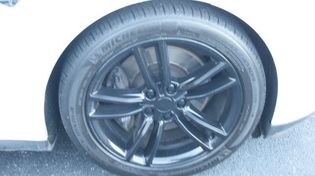 2015 Tesla Model S VERY CLEAN INSIDE AND OUT  - 22883007 - 43