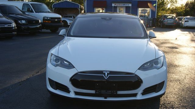 2015 Tesla Model S VERY CLEAN INSIDE AND OUT  - 22883007 - 8