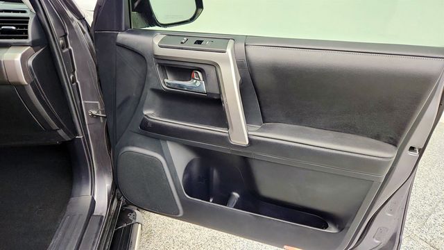 2015 Toyota 4Runner 4dr V6 SR5 Premium w/ SofTex Trimmed 50/50 Split 3rd Row Seats - 22967478 - 27