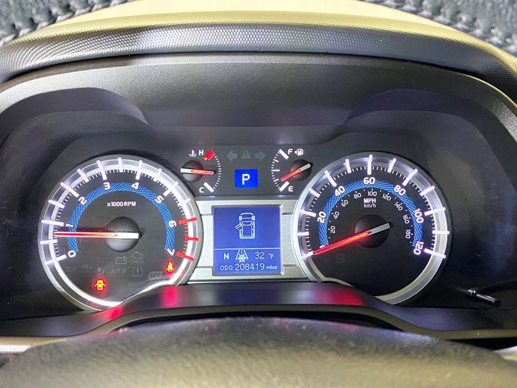 2015 Toyota 4Runner 4WD 4dr V6 Limited - 22979462 - 31