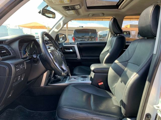 2015 Toyota 4Runner 4WD 4dr V6 Limited Low miles - 22945020 - 17