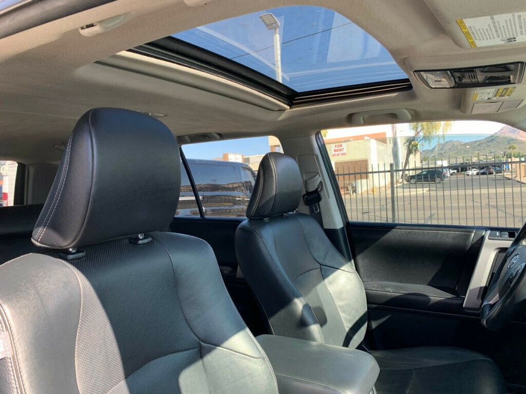 2015 Toyota 4Runner 4WD 4dr V6 Limited Low miles - 22945020 - 25