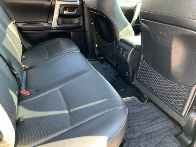 2015 Toyota 4Runner 4WD 4dr V6 Limited Low miles - 22945020 - 32