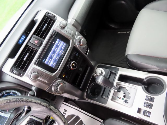 2015 Toyota 4Runner 4WD 4dr V6 SR5 Premium - 23062351 - 9