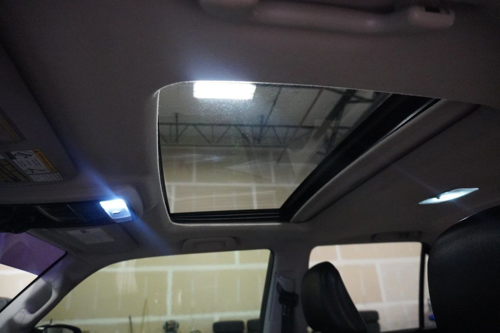 2015 Toyota 4Runner Trail Premium photo 3