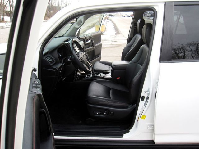 2015 Toyota 4Runner 4WD 4dr V6 Trail Premium - 22961008 - 16