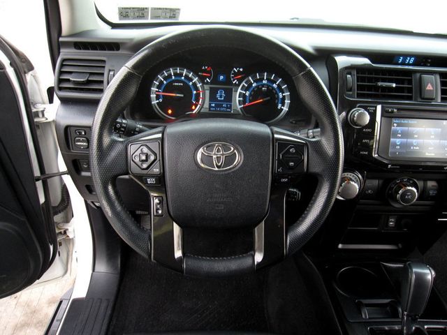 2015 Toyota 4Runner 4WD 4dr V6 Trail Premium - 22961008 - 18