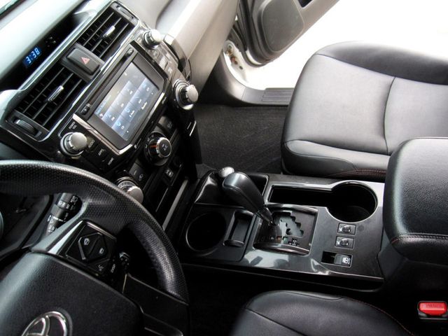 2015 Toyota 4Runner 4WD 4dr V6 Trail Premium - 22961008 - 20