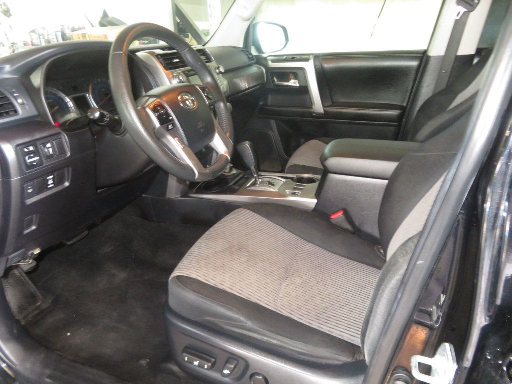2015 Toyota 4Runner 4X4 V6 4.0 EXTRA CLEAN 4RUNNER AZ TRUCK BLACK BEAUTY - 23063528 - 16