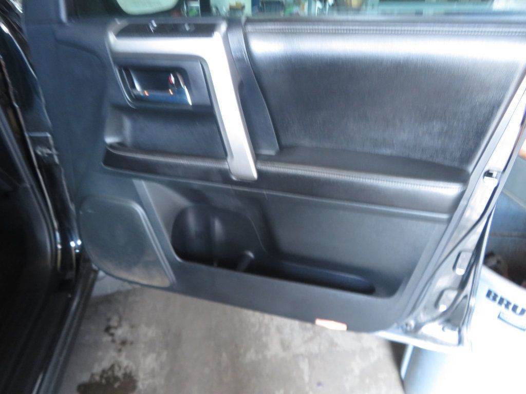 2015 Toyota 4Runner 4X4 V6 4.0 EXTRA CLEAN 4RUNNER AZ TRUCK BLACK BEAUTY - 23063528 - 28