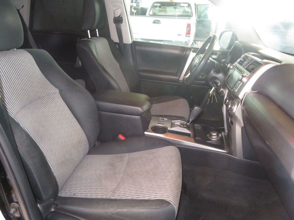 2015 Toyota 4Runner 4X4 V6 4.0 EXTRA CLEAN 4RUNNER AZ TRUCK BLACK BEAUTY - 23063528 - 30