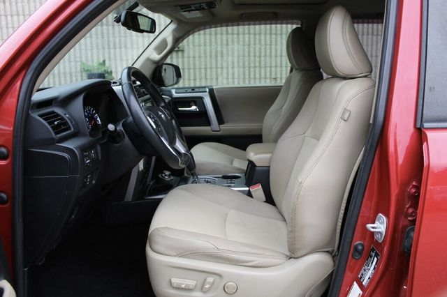 2015 Toyota 4Runner SR5 Premium - Photo 16