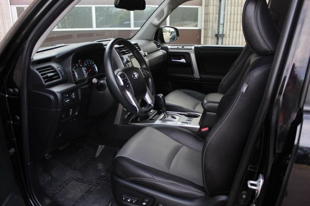 2015 Toyota 4Runner ONE OWNER SR5 PREMIUM W/ NAVIGATION, MOONROOF, LEATHER - 23053265 - 22
