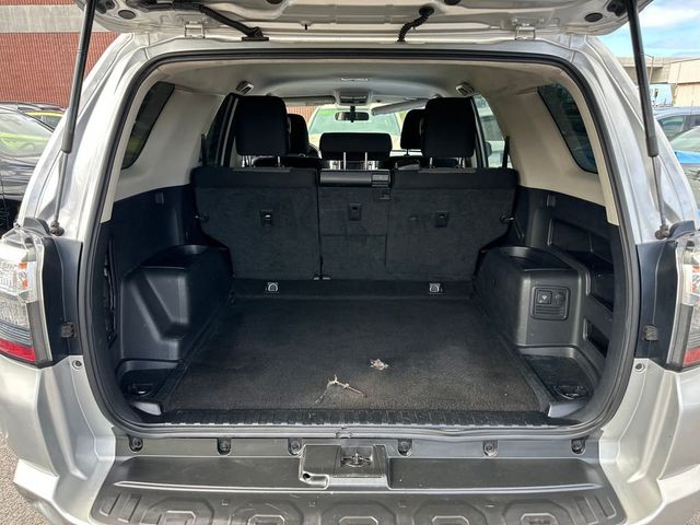 2015 Toyota 4Runner RWD 4dr V6 SR5 - 23046334 - 17