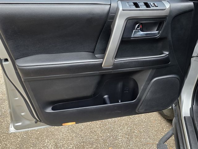 2015 Toyota 4Runner RWD 4dr V6 SR5 - 22973479 - 31