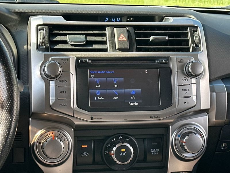 2015 Toyota 4Runner RWD 4dr V6 SR5 Premium - 22970136 - 14