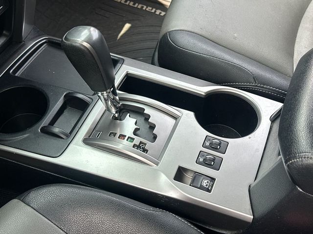 2015 Toyota 4Runner RWD 4dr V6 SR5 Premium - 23029686 - 17