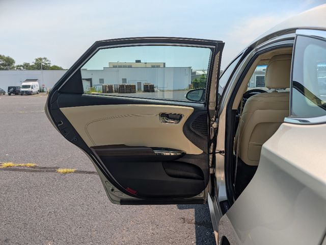 2015 Toyota Avalon 4dr Sedan Limited - 23050413 - 10