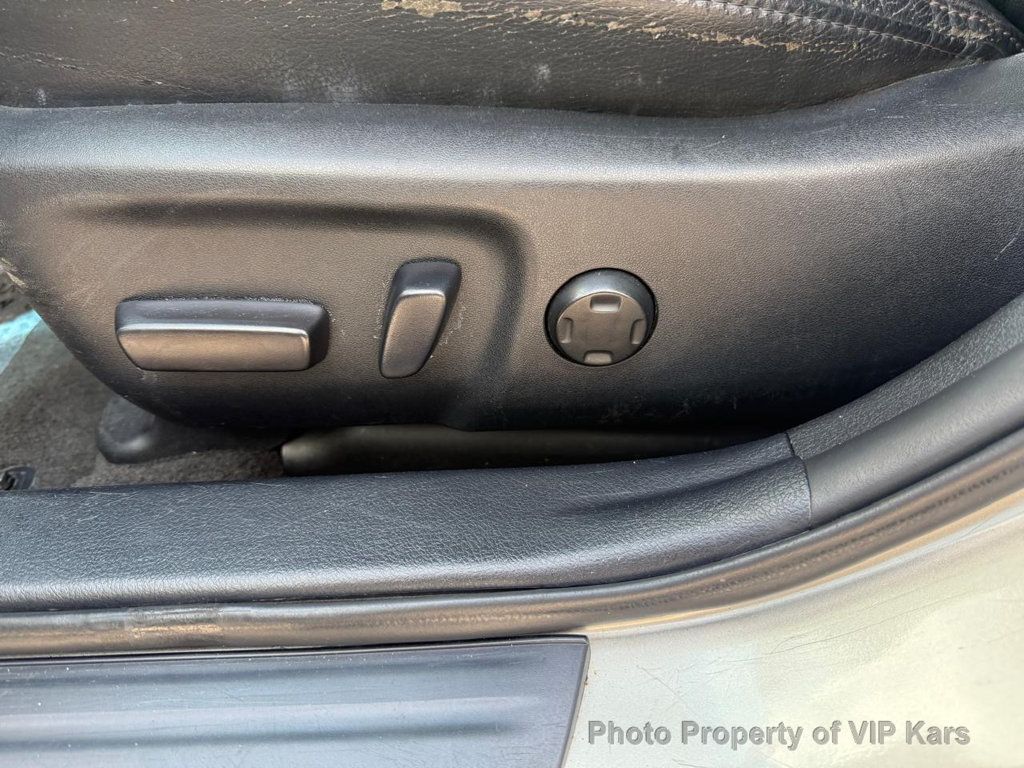 2015 Toyota Avalon 4dr Sedan XLE - 22919674 - 10