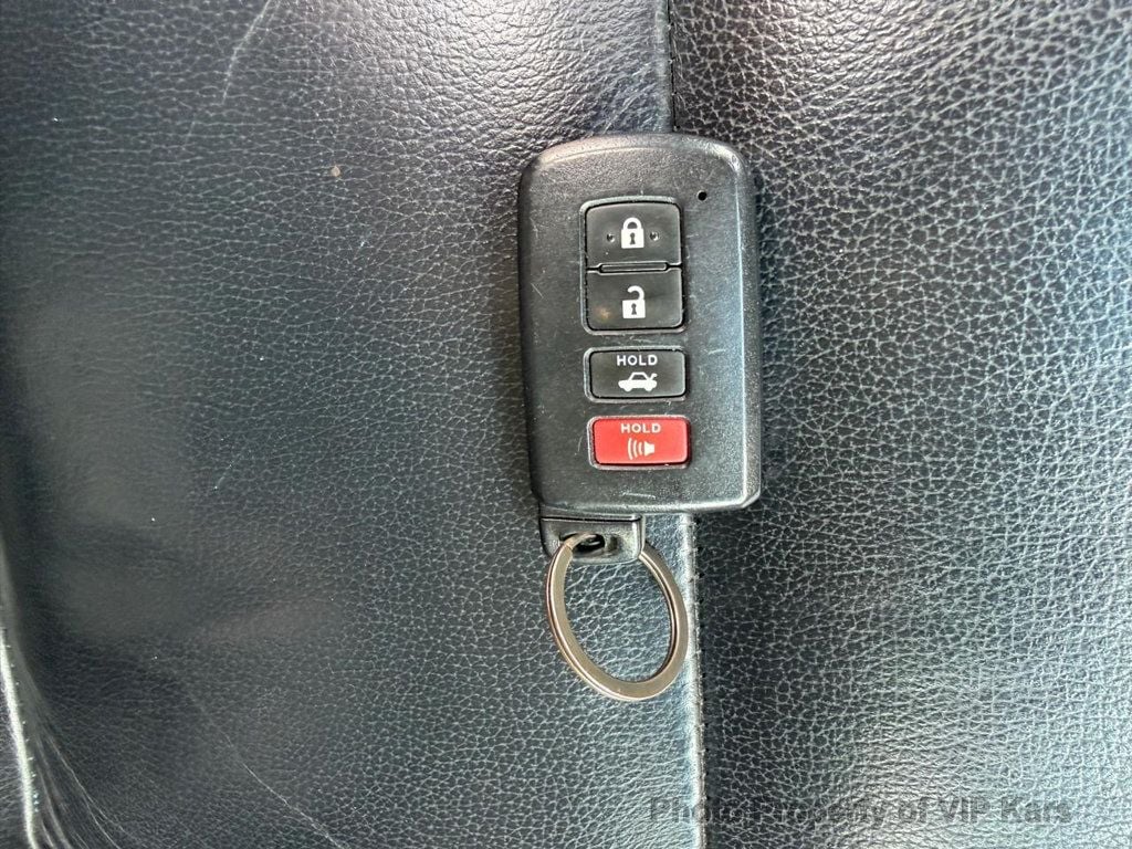 2015 Toyota Avalon 4dr Sedan XLE - 22919674 - 11