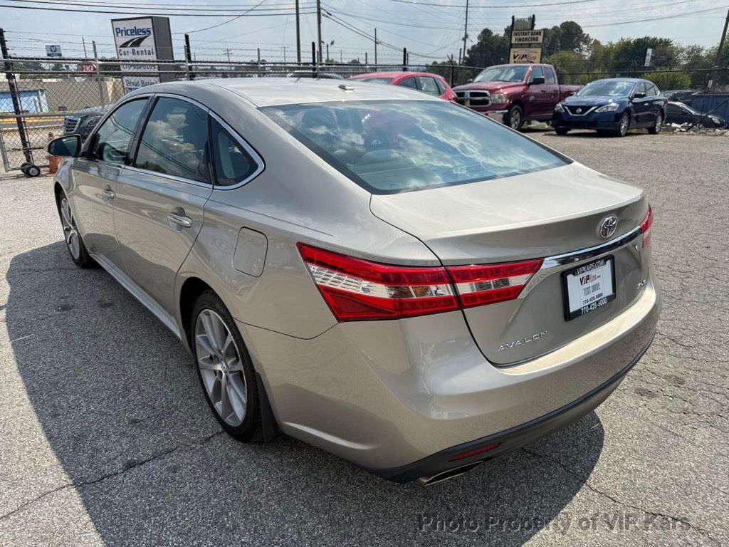2015 Toyota Avalon XLE photo 4