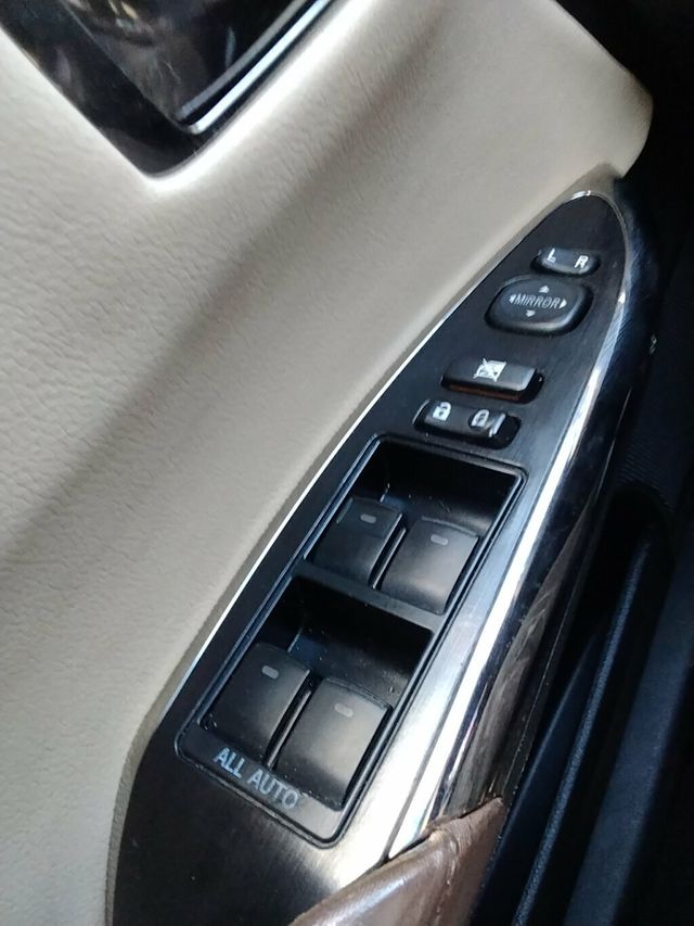 2015 Toyota Avalon 4dr Sedan XLE - 22944350 - 22