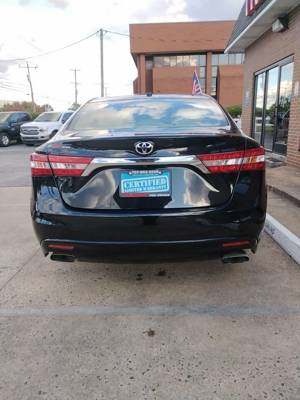 2015 Toyota Avalon XLE photo 3