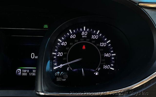 2015 Toyota Avalon 4dr Sedan XLE Premium - 23068122 - 31