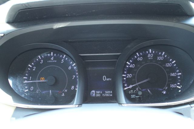 2015 Toyota Avalon 4dr Sedan XLE Touring - 23039680 - 13