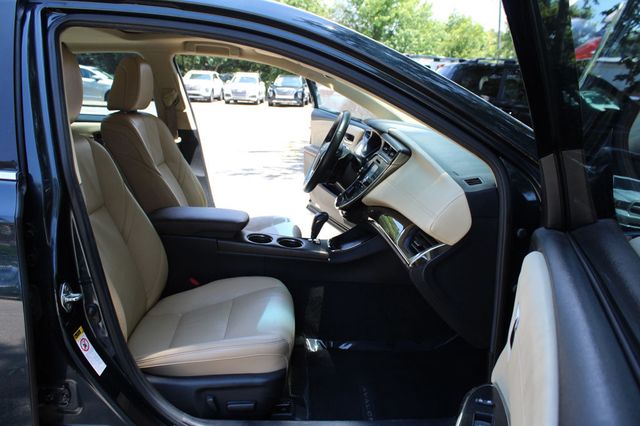 2015 Toyota Avalon 4dr Sedan XLE Touring - 23039680 - 26