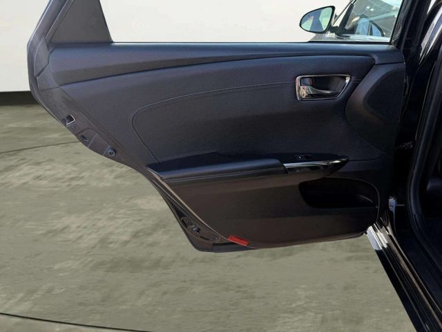 2015 Toyota Avalon XLE 4dr Sedan - 22986772 - 17