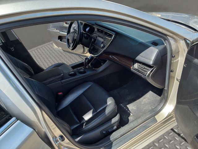 2015 Toyota Avalon XLE Sedan 4D - 23064618 - 21