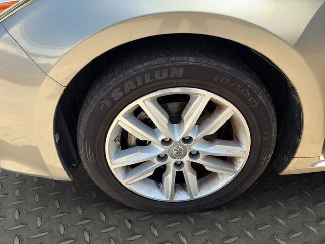 2015 Toyota Avalon XLE Sedan 4D - 23064618 - 25
