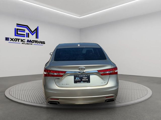 2015 Toyota Avalon XLE Sedan 4D - 23064618 - 3