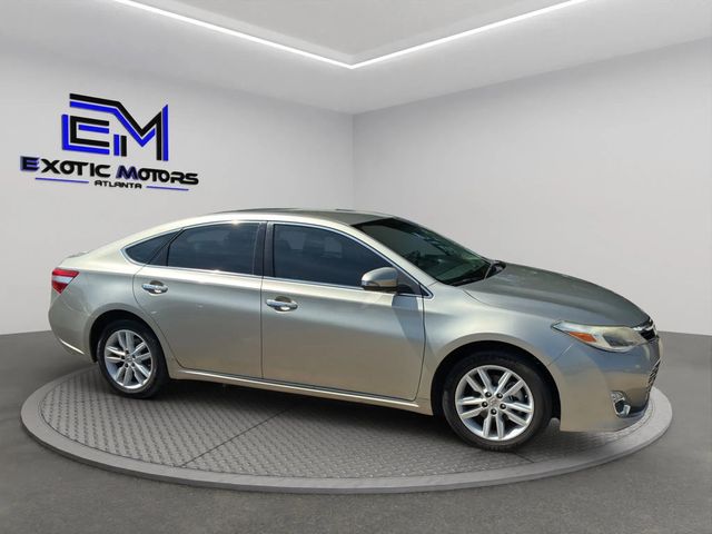 2015 Toyota Avalon XLE Sedan 4D - 23064618 - 6