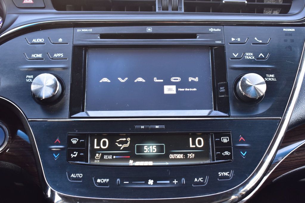 2015 Toyota Avalon Hybrid 4dr Sedan Limited - 22364769 - 29