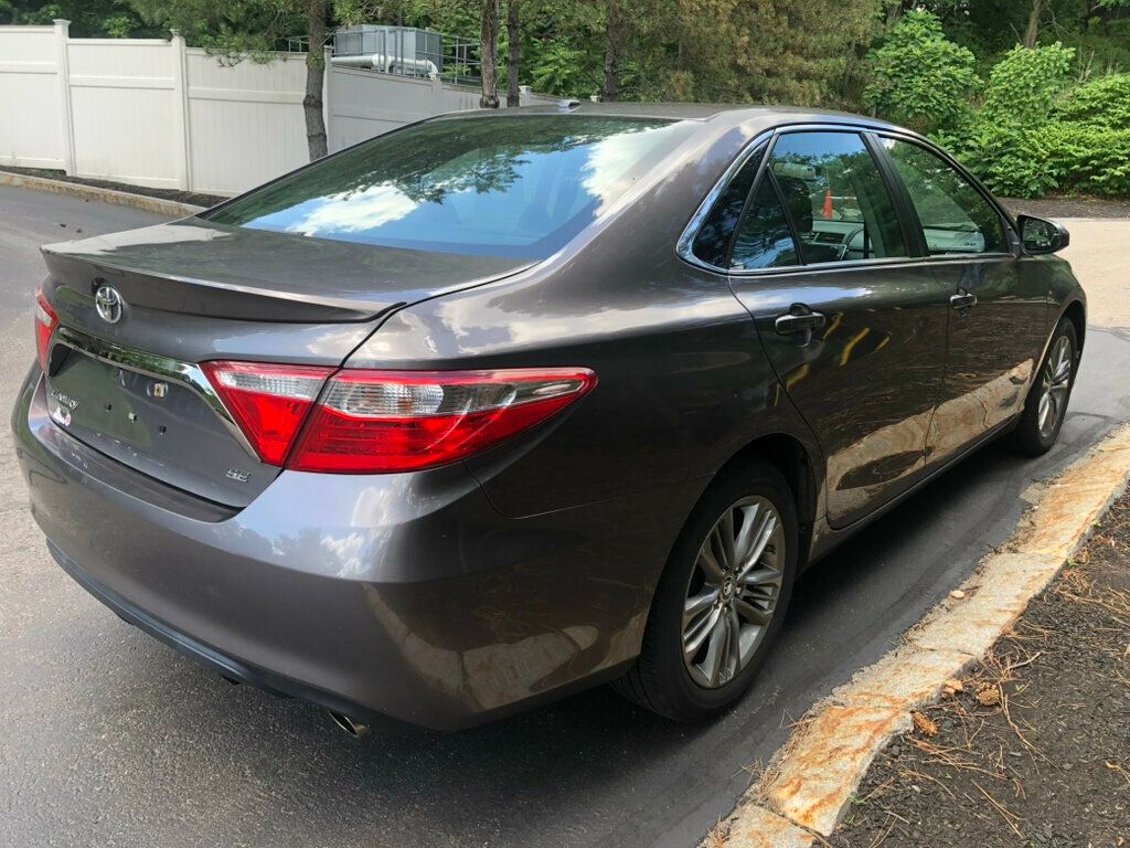 2015 Toyota Camry  - 23045678 - 2