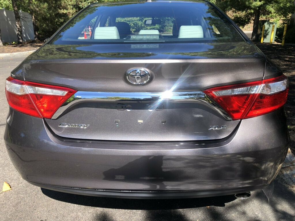 2015 Toyota Camry  - 23084038 - 3