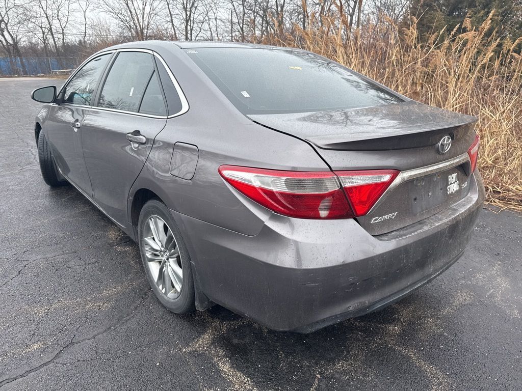 2015 Toyota Camry  - 22995558 - 1
