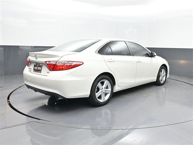 2015 Toyota Camry  - 22968082 - 18