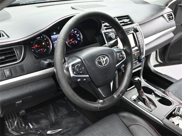 2015 Toyota Camry  - 22968082 - 3
