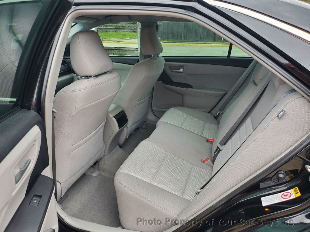 2015 Toyota Camry  - 22987092 - 17