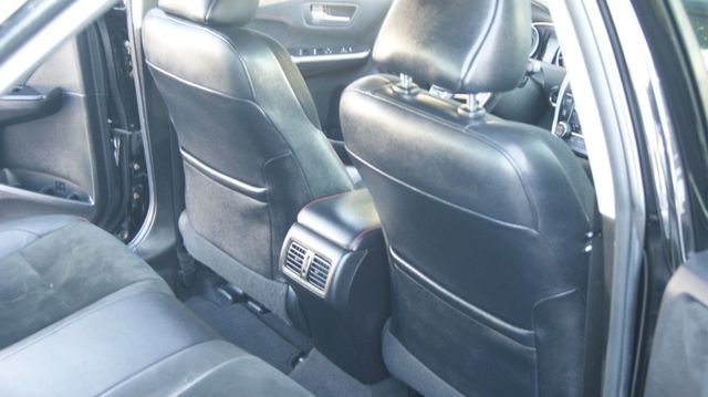 2015 Toyota Camry 3 MONTH WARRANTY , JUST SERVICED , VERY CLEAN INSIDE AND OUT  - 23059838 - 27